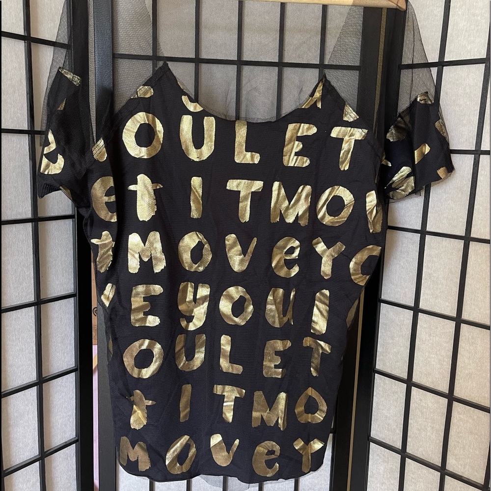 Zumba Convention EXCLUSIVE Black & Gold Mesh Top, Size L